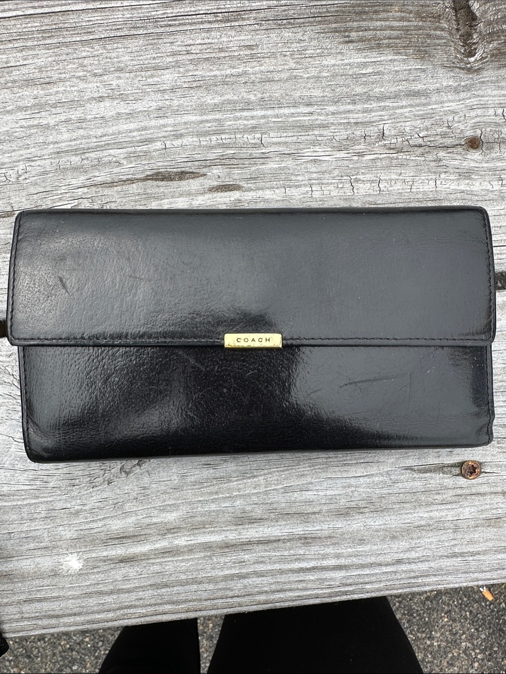 Vintage Coach Black smooth Leather Envelope Wallet with Gold Logo